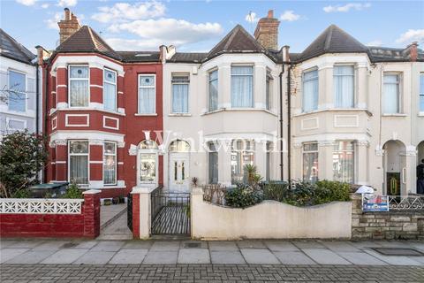 3 bedroom terraced house for sale, Chesterfield Gardens, London, N4