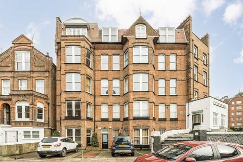 2 bedroom flat for sale, Canfield Gardens, London NW6