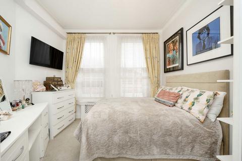 2 bedroom flat for sale, Canfield Gardens, London NW6