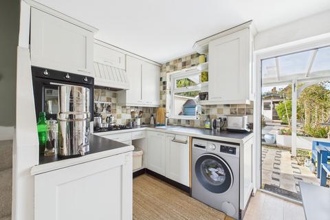 28 Okehampton Crescent, Nottingham, NG3 5SE