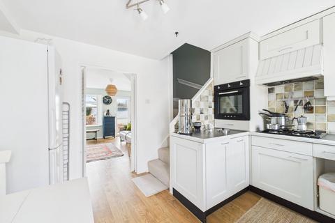 28 Okehampton Crescent, Nottingham, NG3 5SE