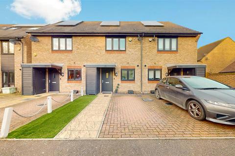 2 bedroom terraced house for sale, Oswald Close, Essex RM12