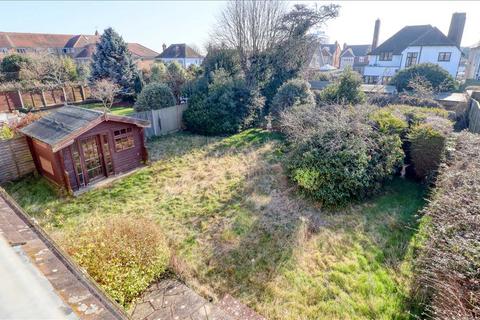 3 bedroom detached house for sale, Frinton on Sea CO13