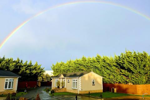 2 bedroom park home for sale, Countryside Location Cambs Norfolk Border