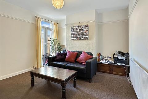 3 bedroom terraced house for sale, Coleridge Road, Cambridge CB1