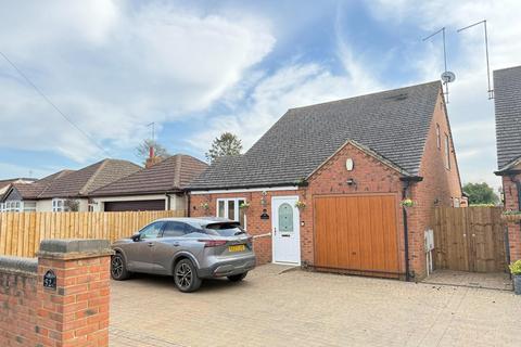 3 bedroom detached bungalow for sale, Overstone Road, Northampton NN3