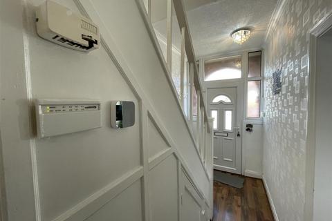 3 bedroom semi-detached house for sale, Middlesex Road, Leicester