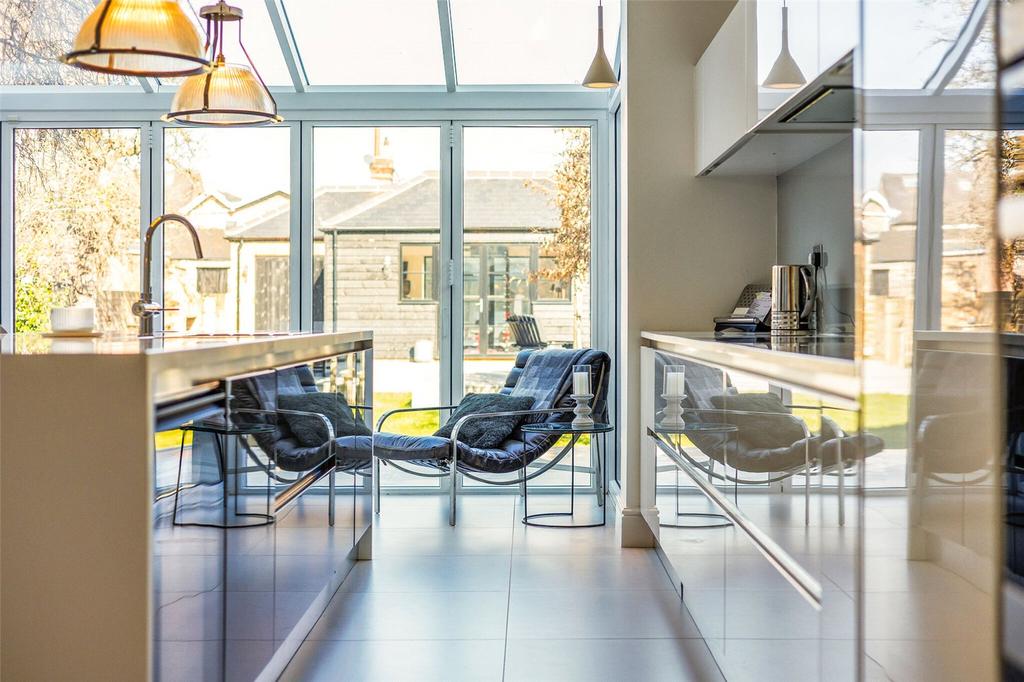 Kitchen/Diner/Family