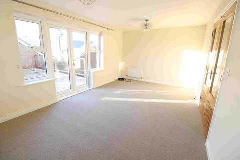 4 bedroom semi-detached house to rent, Abbey Walk, East Cowes, Isle Of Wight, PO32