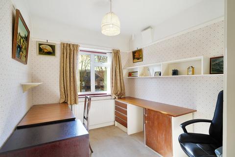 97 Croham Valley Road, South Croydon, CR2 7JH