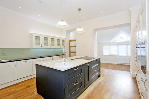 4 bedroom semi-detached house to rent, Belvidere Crescent, Aberdeen, AB25