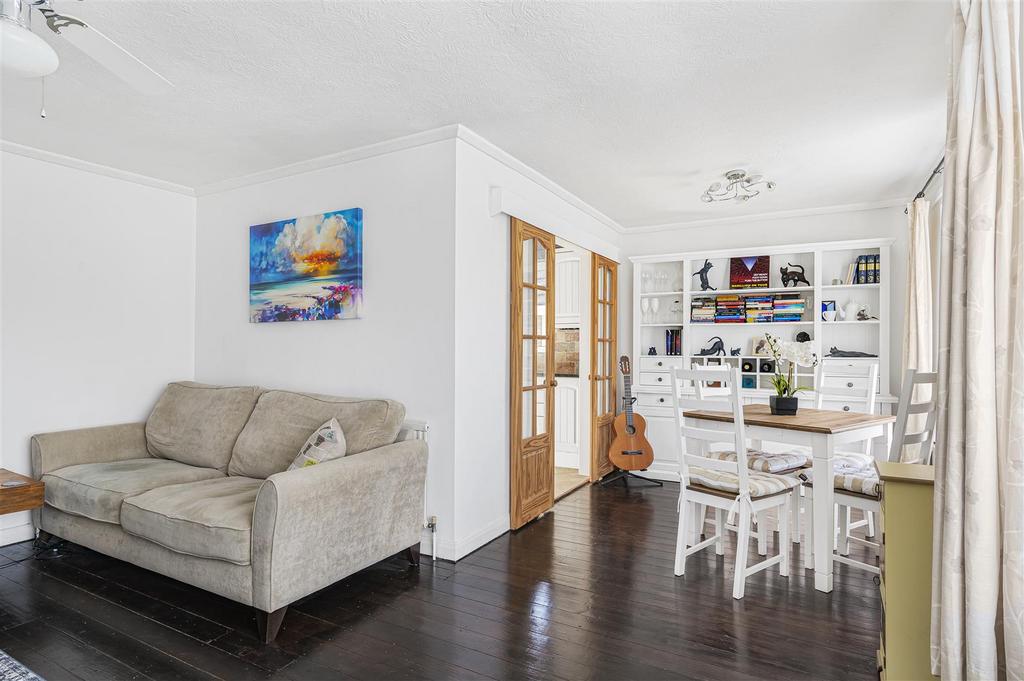 Lounge / Dining Room