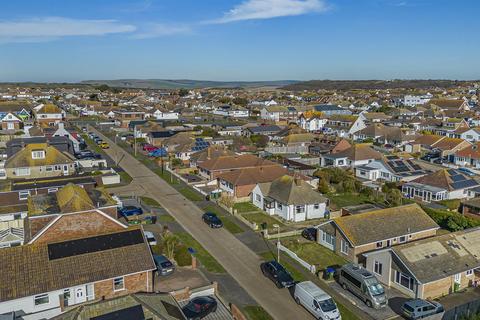 3 bedroom detached bungalow for sale, Mayfield Avenue, Peacehaven