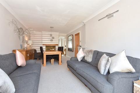 3 bedroom detached house for sale, Rough Common Road, Canterbury CT2