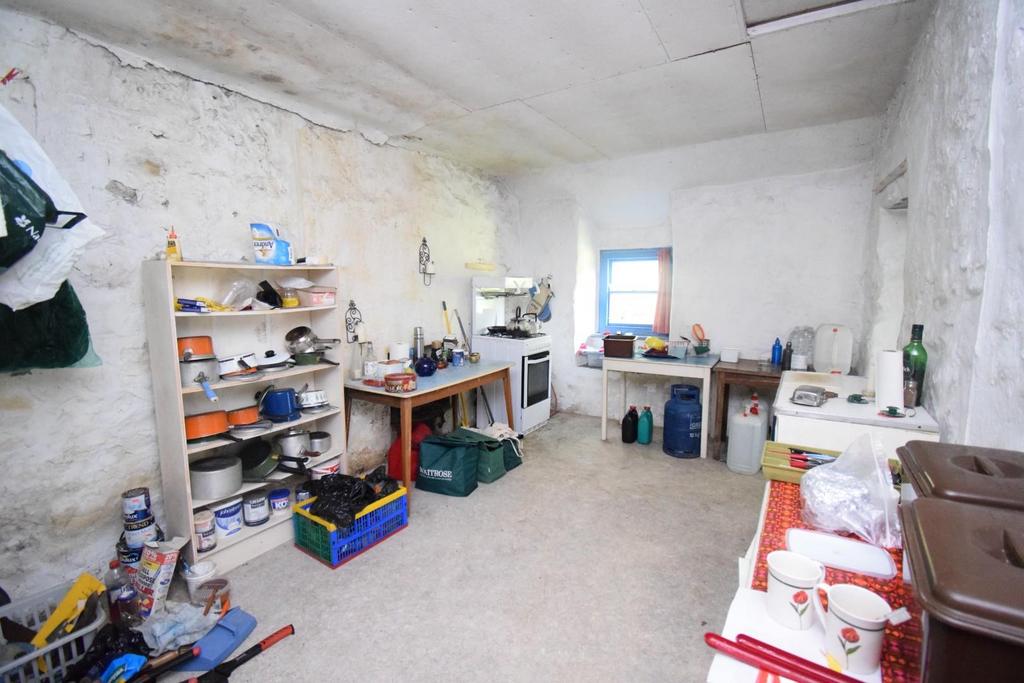Kitchen Area (1).JPG