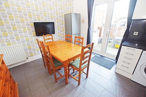 3 bedroom terraced house for sale, Eastcourt Lane, Gillingham