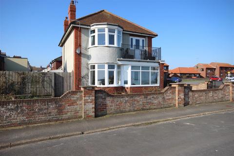 57 Esplanade, Hornsea, HU18 1NQ