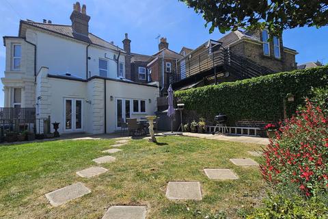 5 bedroom detached house for sale, Duncan Road, Ramsgate CT11