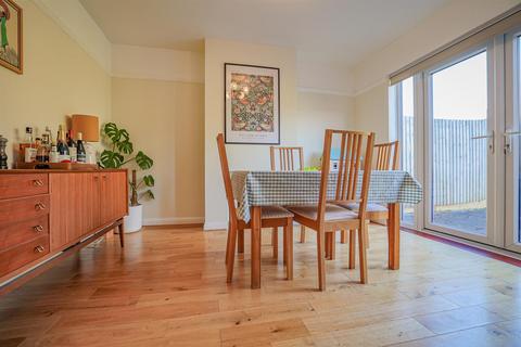 81 Deaconsfield Road, Hemel Hempstead, HP3 9HZ