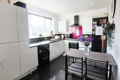 2 bedroom terraced house for sale, Green Lane, Sealand, CH5