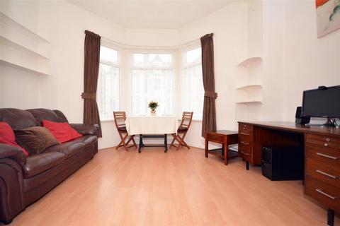 1 bedroom apartment to rent, Claude Road, Roath, Cardiff