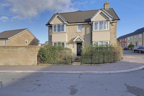 3 bedroom semi-detached house for sale, Viceroy Close, Brockworth