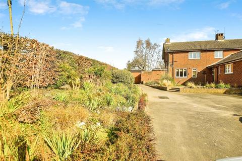 3 bedroom semi-detached house for sale, High Street, Newington, Sittingbourne