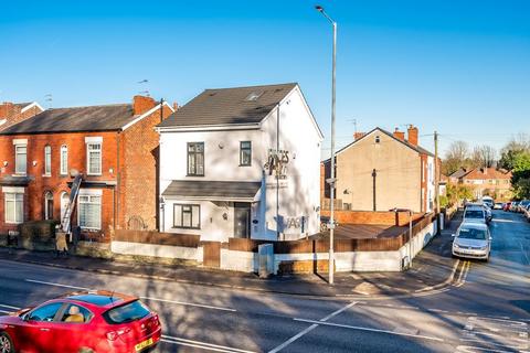 2 bedroom detached house for sale, Buxton Road, Stockport SK2