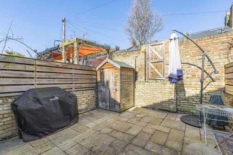 3 bedroom terraced house for sale, Hassett Road, London, E9