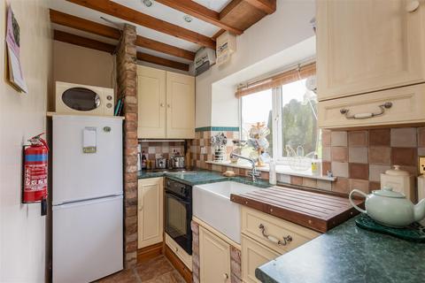 2 bedroom character property for sale, Lockton, Pickering