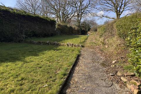 3 bedroom detached house for sale, Waunfarlais Road, Llandybie, Ammanford