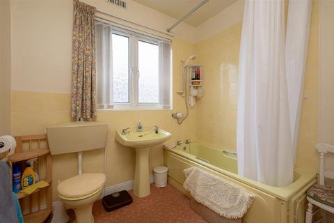 2 bedroom terraced house for sale, Prices Lane, York City Centre, YO23 1AL