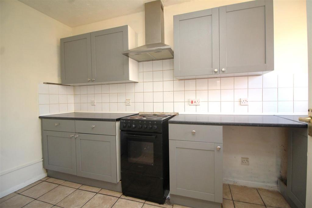 Kitchen 1 .JPG