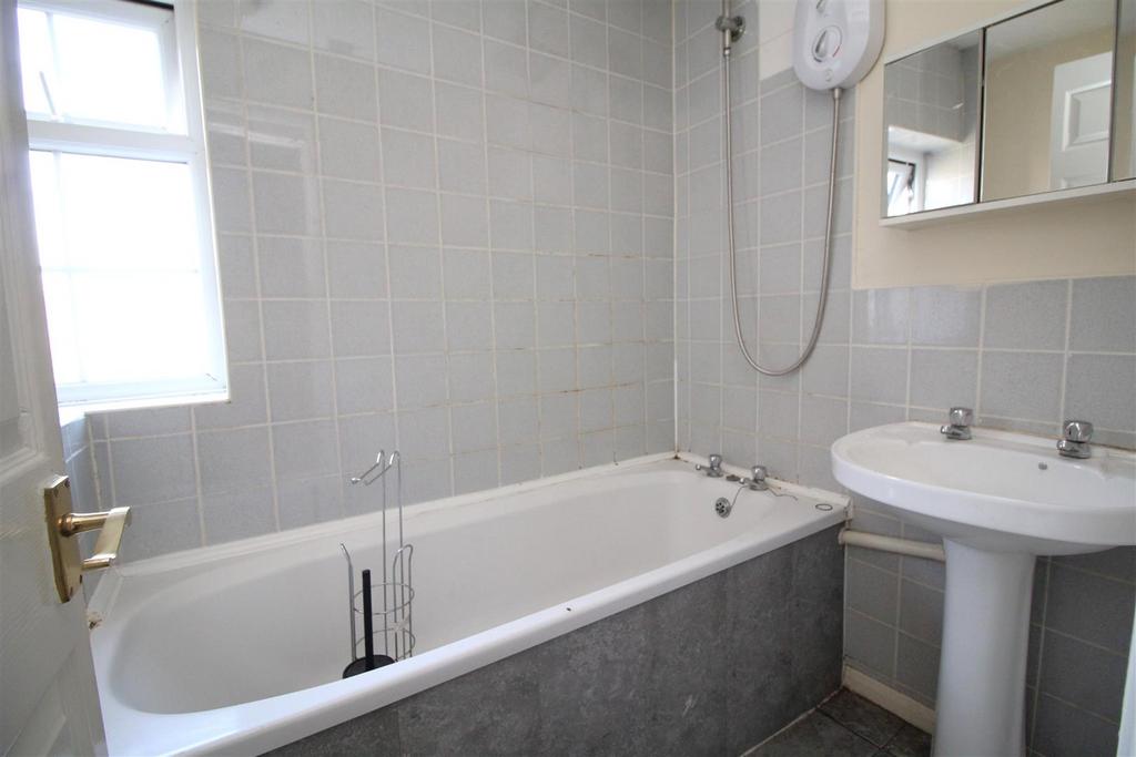Bathroom .JPG