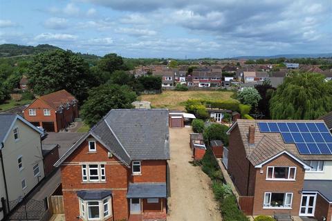undefined, Hucclecote Road, Brockworth