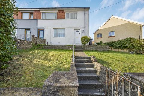 3 bedroom end of terrace house for sale, Moorland Road, Neath