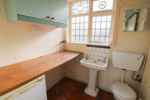 96 Albert Road, Morecambe, LA4 4QT