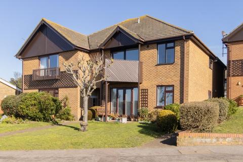 Miles Way, Birchington, CT7