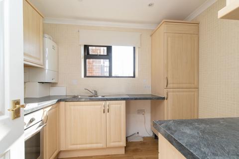 2 bedroom flat for sale, Miles Way, Birchington, CT7