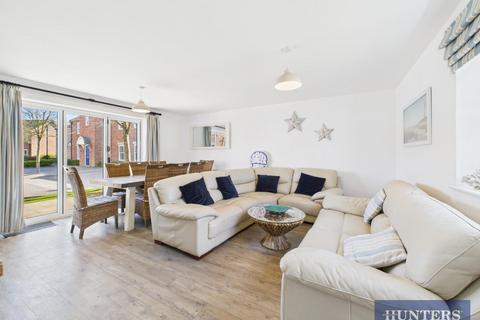 4 bedroom detached house for sale, Sunrise Drive, Moor Road, Filey