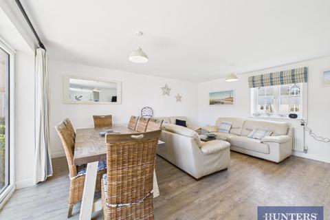 4 bedroom detached house for sale, Sunrise Drive, Moor Road, Filey