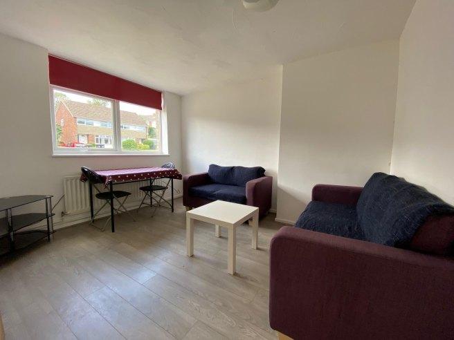Tenterden-drive-ct2-7bn-967087