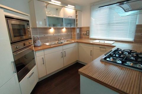 2 bedroom flat to rent, Queens Highlands, West End, Aberdeen, AB15