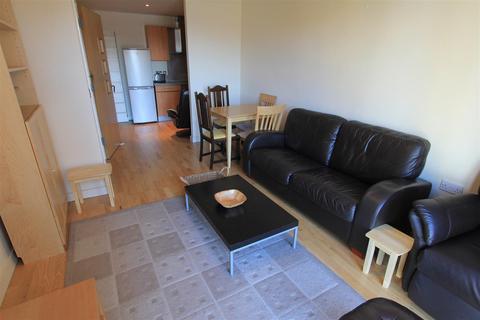 1 bedroom flat to rent, Waterloo Apartments, Brewery Wharf