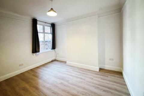 4 bedroom terraced house to rent, Great Western Street, Manchester, Greater Manchester, M14