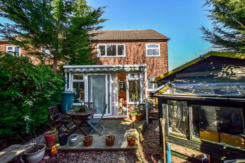 1 bedroom maisonette for sale, Longwood Lane, Amersham, Bucks, HP7