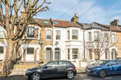 3 bedroom flat for sale, Kerrison Road, Battersea