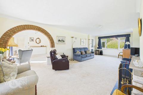 5 bedroom detached house for sale, Low Road, Tasburgh, Norwich