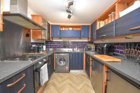 2 bedroom apartment for sale, Trevore Drive, Standish, Wigan, WN1 2QE