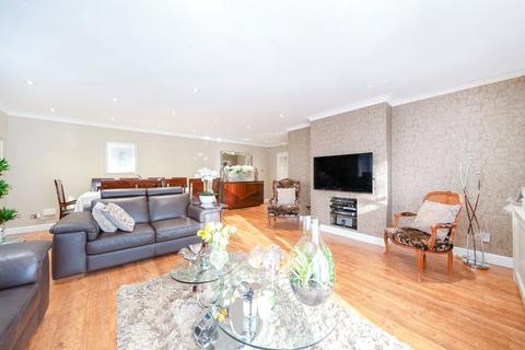 3 Ferndene, Bricket Wood, St Albans, AL2 3DX